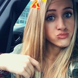 Meet your Posher, Taylor